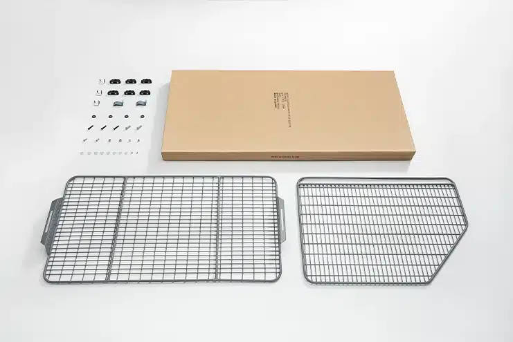 LC300 4WD INTERIORS REAR RACK & DIVIDER